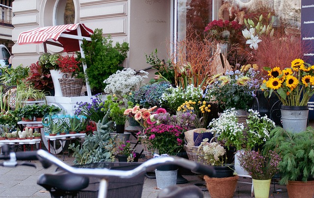 Farverig flora: Pift dine urtepotter op med perler